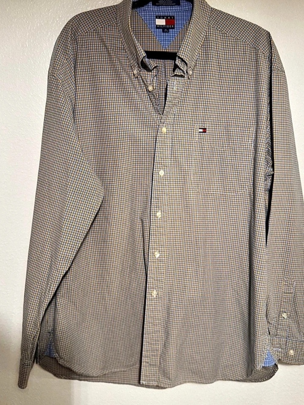 Tommy Hilfiger Vintage Tommy Hilfiger Plaid Long Sleeve Button-Down Shirt